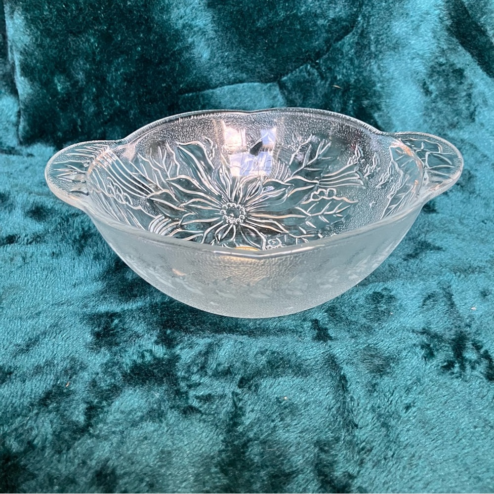 Vintage Frosted Glass 5.5" Holiday Poinsettia Embossed Bowl With Handles